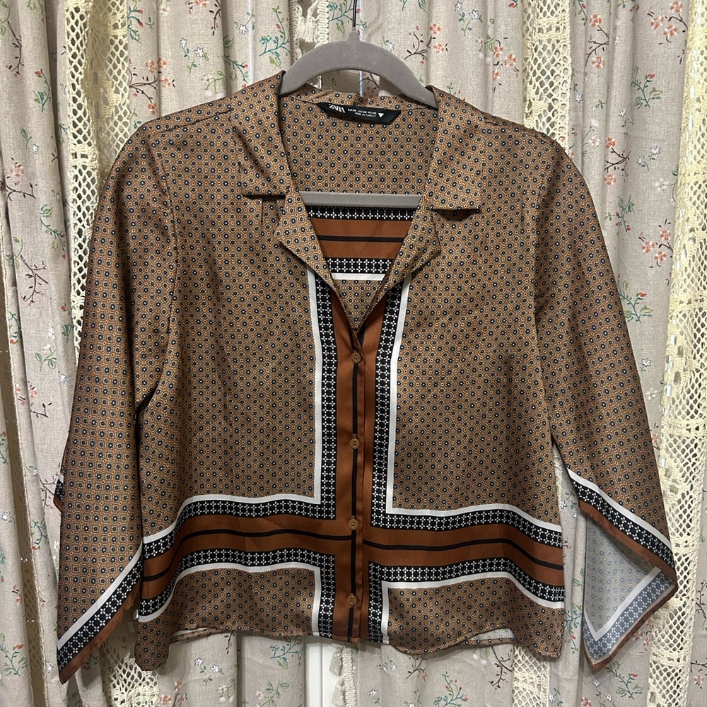 3/$30 Zara Satin Effect Handkerchief Button Up Blouse Size XS